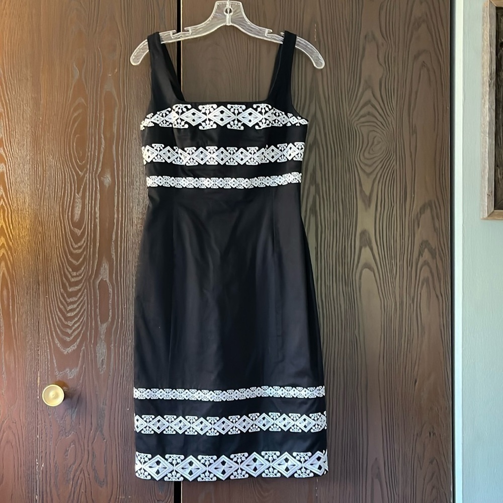 White House Black Market sleeveless black midi dress with white embroidery. S